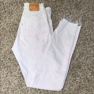 Levi’s pink 501 skinny jeans